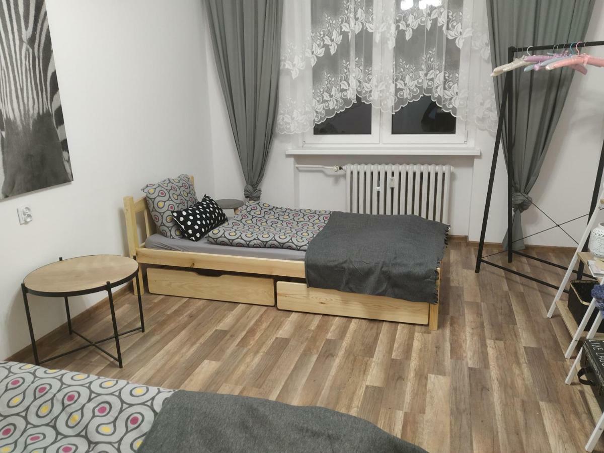 Отель Klimatyczny Apartament Катовице Экстерьер фото